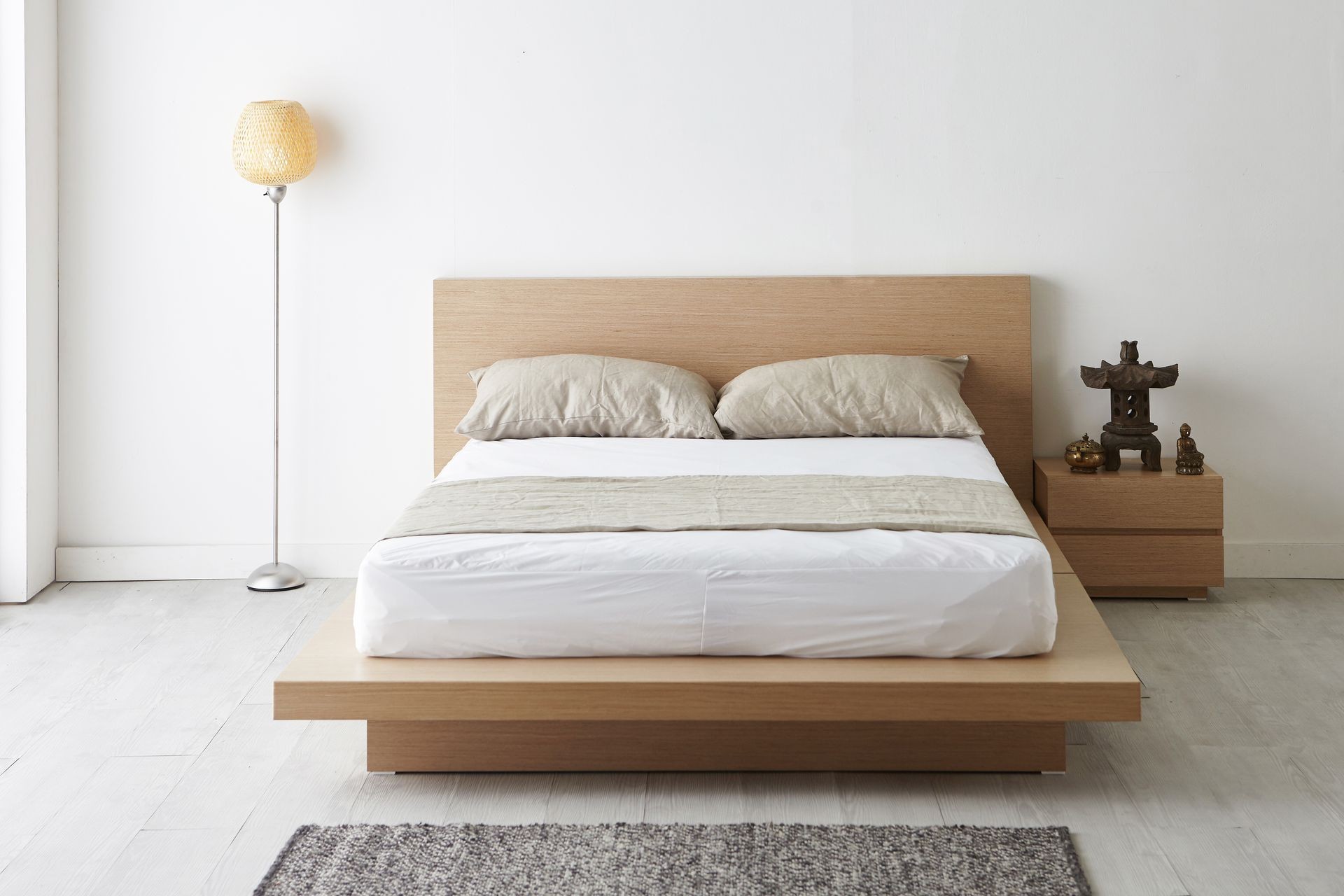 Modern peaceful Bedroom. zen style bedroom. Peaceful and serene bedroom. Wood bed with oriental object. japanese style bedroom.Deep sleep. meditation.